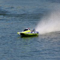 Bateau radiocommandé : coupez votre soif de voguer sur l’eau