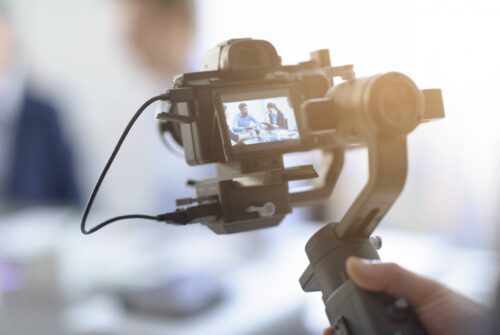 Quel est l’impact du contenu audiovisuel sur le public ?